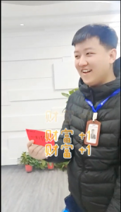 號(hào)外！號(hào)外！本周出現(xiàn)百元大獎(jiǎng)！越努力越幸運(yùn)！